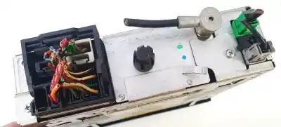 Second-hand car spare part audio system / radio cd for citroen c4 i (lc_) 1.6 hdi oem iam references 96565706xt  500189448712540, e2022042, 503550072704, 4b3ca0pb4 Second-hand car spare part audio system / radio cd for citroen c4 i (lc_) 1.6 hdi oem iam references 96565706xt  500189448712540, e2022042, 503550072704, 4b3ca0pb4