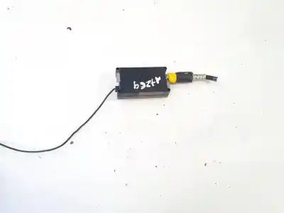 Second-hand car spare part antenna amplifier for citroen c4 i (lc_) 1.6 hdi oem iam references 965301198001  13200700 Second-hand car spare part antenna amplifier for citroen c4 i (lc_) 1.6 hdi oem iam references 965301198001  13200700