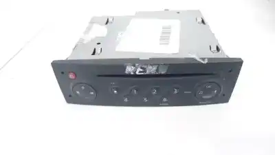 Pezzo di ricambio per auto di seconda mano IMPIANTO AUDIO / RADIO CD per RENAULT MEGANE II (BM0/1_, CM0/1_)  Riferimenti OEM IAM 8200483757  8200483757T