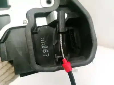Second-hand car spare part left front door lock for bmw x3 (e83) 2.0d oem iam references 7167067  