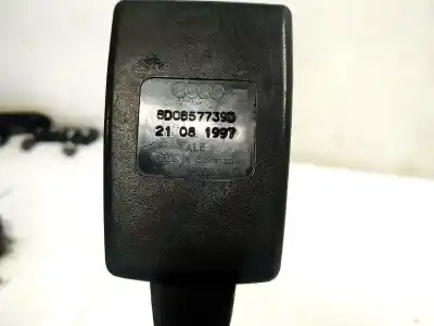 Автозапчастина б/у задній правий гачок для audi a6 c5 (4b2) 2.5 tdi посилання на oem iam 8d0857739d  