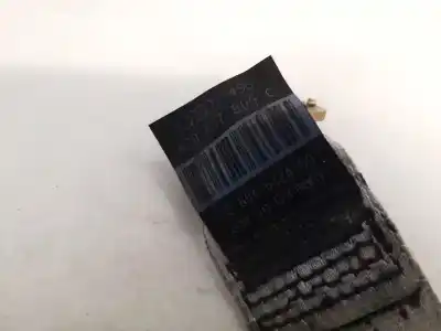 Автозапчасти б/у центральный задний ремень безопасности за audi a6, c5 2001.08 - 2005.01 facelift 2.4 125kw 2001.08 - 2005.01 ссылки oem iam 4b9857805c  