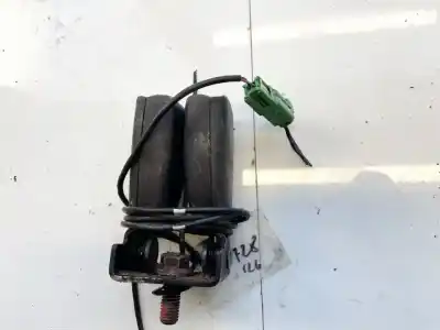 Peça sobressalente para automóvel em segunda mão chicote / encaixe cinto segurança traseiro central por volvo v50 (545) 2.0 d referências oem iam 9664754