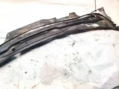 Peça sobressalente para automóvel em segunda mão grelha torpedo curcuvan por volvo v50 (545) 2.0 d referências oem iam 3984