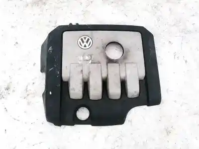 Pezzo di ricambio per auto di seconda mano COPERCHIO MOTORE per VOLKSWAGEN PASSAT, B6 2005.08 - 2010.11  Riferimenti OEM IAM 03G103925BT  03G103925BF, 03G103925BG, 03G103925BP