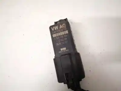 Автозапчастина б/у коробка передігрів для volkswagen jetta (1k2) 2.0 tdi посилання на oem iam 038907281d  0522120504