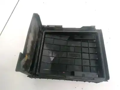 Recambio de automóvil de segunda mano de Tapa de caja de fusibles para VOLKSWAGEN JETTA (1K2)  referencias OEM IAM 1K0937132F  014189871C, 017180061