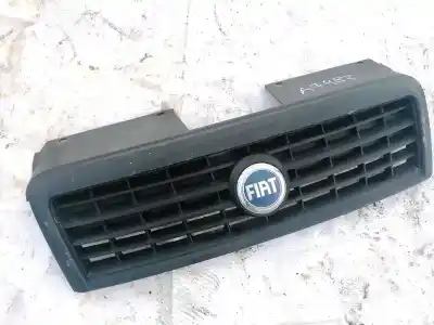 Second-hand car spare part front grille for fiat doblo (119) 1.9 jtd elx / dynamic oem iam references 735395576