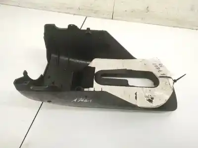 Peça sobressalente para automóvel em segunda mão plásticos por toyota corolla verso (r1) 2.0 d-4d luna referências oem iam 