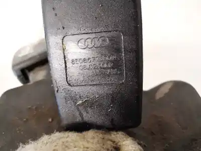 Автозапчасти б/у центральный задний крюк для ремня за audi a4 b6 (8e2) 1.9 tdi ссылки oem iam 8e0857739  