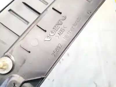 Pezzo di ricambio per auto di seconda mano plastica per volvo v50 (545) 2.0 d riferimenti oem iam 25892  