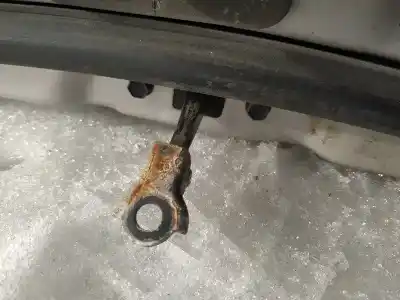 Pezzo di ricambio per auto di seconda mano cerniera per hyundai i30 1.6 crdi cat riferimenti oem iam 