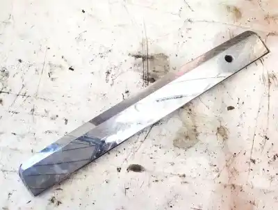 Peça sobressalente para automóvel em segunda mão puxador exterior de mala por chevrolet captiva 2.0 diesel cat referências oem iam 95022694