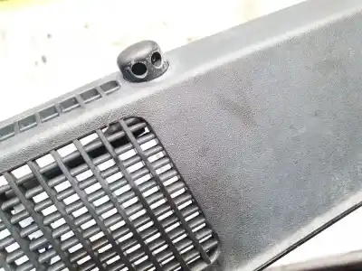 Peça sobressalente para automóvel em segunda mão plásticos por opel zafira b 1.9 cdti referências oem iam 