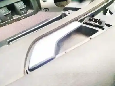 Peça sobressalente para automóvel em segunda mão Puxador Interior Dianteiro Direito por AUDI A6 C6 (4F2) 2.0 TDI Referências OEM IAM 4F0837020C  