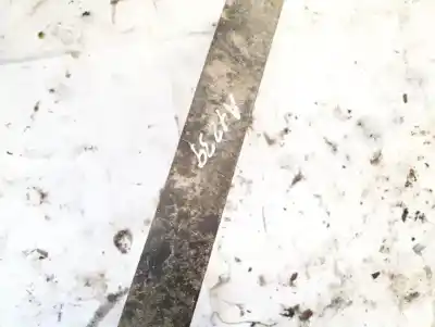 Pezzo di ricambio per auto di seconda mano plastica per hyundai i30 1.6 crdi cat riferimenti oem iam   