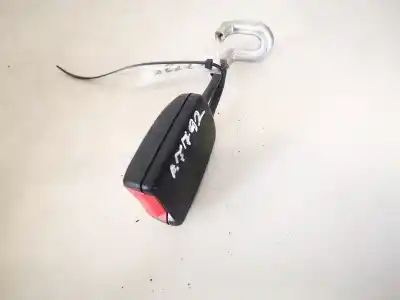 Pezzo di ricambio per auto di seconda mano gancio cintura posteriore destro per audi a6 avant (c4) 2.5 tdi riferimenti oem iam 8d0857740