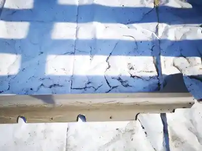 Pezzo di ricambio per auto di seconda mano gonna lato sinistro (taglio) per hyundai i30 1.6 crdi cat riferimenti oem iam 817532r500