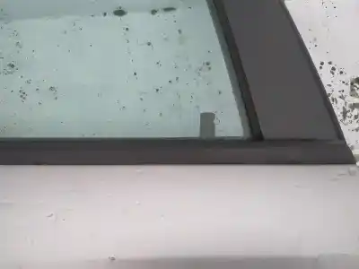 Pezzo di ricambio per auto di seconda mano plastica per opel vectra b caravan 2.0 dti riferimenti oem iam   