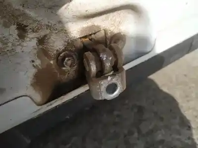 Second-hand car spare part hinge for opel zafira a 2.0 dti oem iam references   