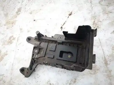 Second-hand car spare part Medium for VOLKSWAGEN GOLF PLUS (5M1) 1.9 TDI OEM IAM references 1K0915333C  