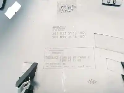 Peça sobressalente para automóvel em segunda mão molduras frontais por renault twingo 1.2 16v referências oem iam 8200536593  8200671300