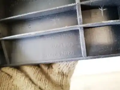 Second-hand car spare part rear bumper reinforcement for renault twingo 1.2 16v oem iam references 8200637080  