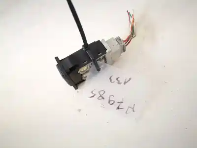 Second-hand car spare part switch for toyota corolla (e12) 2.0 d-4d sol berlina oem iam references 153337  