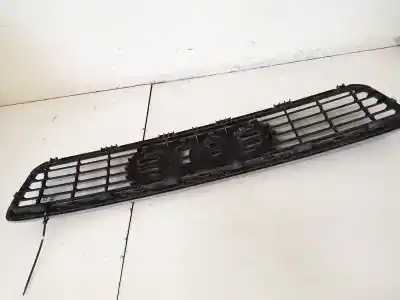 Автозапчастина б/у передня решіта для audi a4 avant (b5) 1.9 tdi посилання на oem iam 8d0853651j  