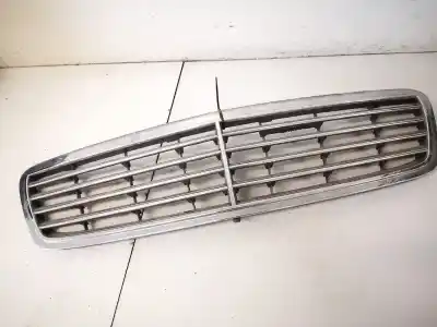 Pezzo di ricambio per auto di seconda mano GRIGLIA ANTERIORE per MERCEDES-BENZ CLASE C (W203) SPORTCOUPE  Riferimenti OEM IAM A2038800183  