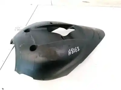 Pezzo di ricambio per auto di seconda mano plastiche per fiat stilo (192) 1.9 jtd / 1.9 jtd 115 active riferimenti oem iam 735297736