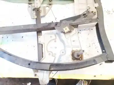 Piesă de schimb auto la mâna a doua Mecanism Actionare Geam Spate Stânga pentru AUDI A4, B5 1994.11 - 1999.09 1.8 85KW 1995.04 - 2000.11 Referințe OEM IAM 8D0839399A  