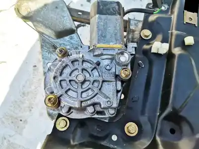 Pezzo di ricambio per auto di seconda mano motore alzacristalli posteriore sinistro per audi a6 avant (c4) 2.5 tdi riferimenti oem iam 0531826101
