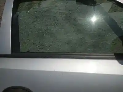 Second-hand car spare part plastics for opel meriva b 1.7 16v cdti oem iam references 