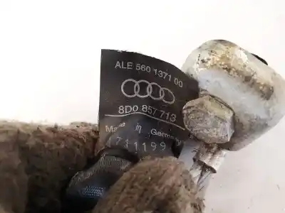 Автозапчасти б/у центральный задний крюк для ремня за audi a4 avant (b5) 1.8 ссылки oem iam 8d0857713  