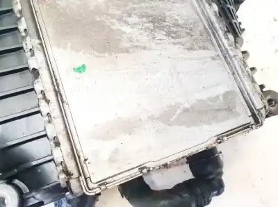 Peça sobressalente para automóvel em segunda mão intercooler por jaguar f-pace 2016 --> 2.0d 132kw f-pace 2016 --> referências oem iam   