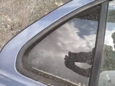 Second-hand car spare part right rear triangle quarter glass for kia sorento 2.5 crdi ex oem iam references 