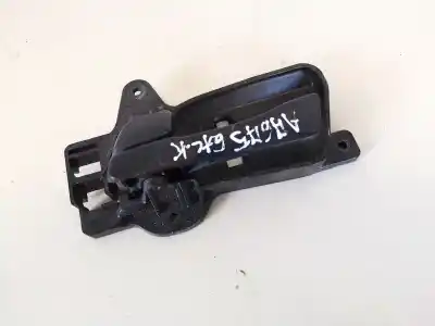 Pièce détachée automobile d'occasion poignée intérieure arrière gauche pour hyundai i30 1.6 crdi cat références oem iam 83613fd000