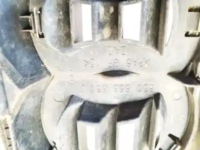 Автозапчастина б/у передня решіта для audi a4 avant (b5) 1.9 tdi посилання на oem iam 8d0853651j  