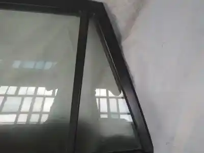 Peça sobressalente para automóvel em segunda mão vidro de custódia triangular traseiro esquerdo por toyota corolla (e11) 2.0 d-4d linea sol referências oem iam   