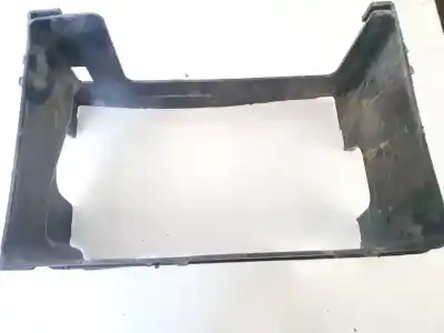 Pezzo di ricambio per auto di seconda mano Medio per VOLKSWAGEN POLO (9N1) 1.9 TDI Riferimenti OEM IAM 6Q0915419B  