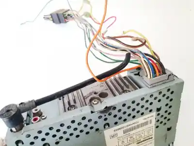 Second-hand car spare part audio system / radio cd for dacia logan (ls_) 1.5 dci (ls0k) oem iam references 7dahag1028655   Second-hand car spare part audio system / radio cd for dacia logan (ls_) 1.5 dci (ls0k) oem iam references 7dahag1028655