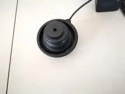 Автозапчасти б/у наружная крышка топлива за opel corsa d 1.3 16v cdti ссылки oem iam 13224256  