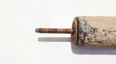 Second-hand car spare part rear left shock absorber for opel corsa c 1.3 cdti oem iam references   