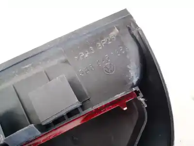 Автозапчасти б/у центральный стоп-сигнал за volkswagen passat variant (3b5) 1.9 tdi ссылки oem iam 3b5945135a  