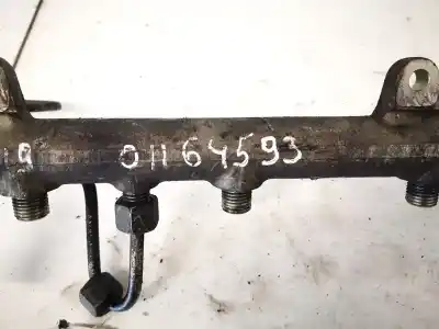 Автозапчастина б/у рампа инжектора для mitsubishi space star (dg0) 1.9 di-d cat посилання на oem iam 7700114017  0445214024