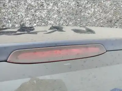 Pezzo di ricambio per auto di seconda mano luce freno centrale per toyota corolla (e11) 2.0 d-4d linea sol riferimenti oem iam 