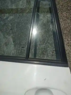 Pezzo di ricambio per auto di seconda mano plastica per toyota verso 2.0 d-4d riferimenti oem iam   