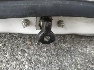 Second-hand car spare part hinge for toyota verso 2.0 d-4d oem iam references   