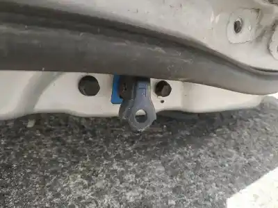 Second-hand car spare part hinge for hyundai i30 1.6 crdi cat oem iam references   